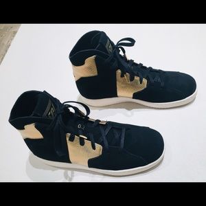 JORDAN Westbrook 0.2E Black & Metallic Gold Size10